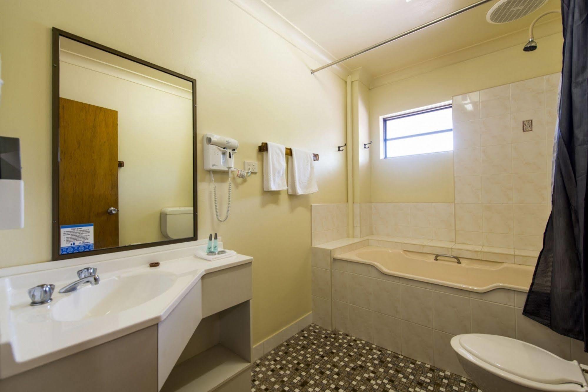 גראפטון Abbey Motor Inn מראה חיצוני תמונה
