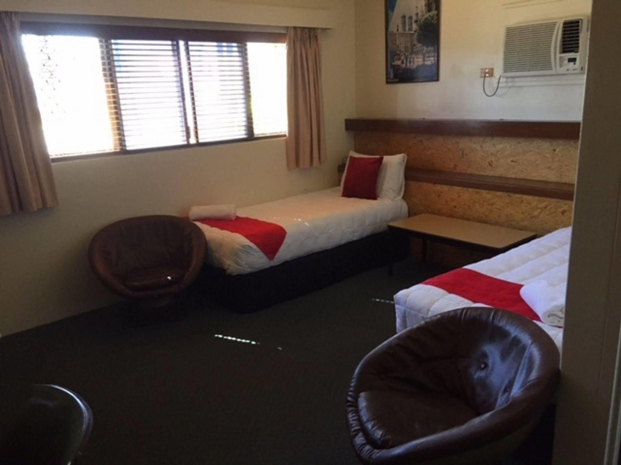 גראפטון Abbey Motor Inn מראה חיצוני תמונה